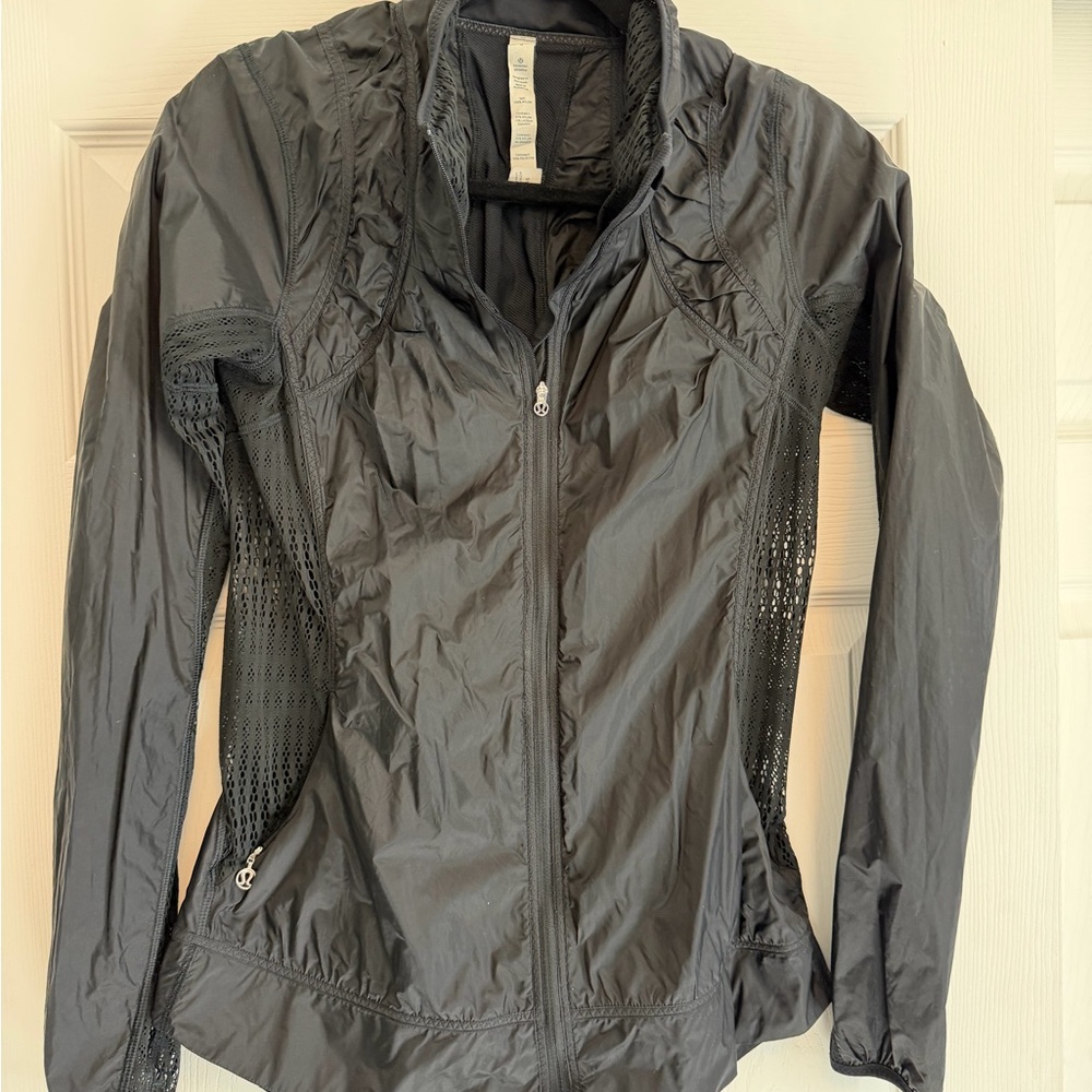 Lululemon Women's Black Lightweight Jacket